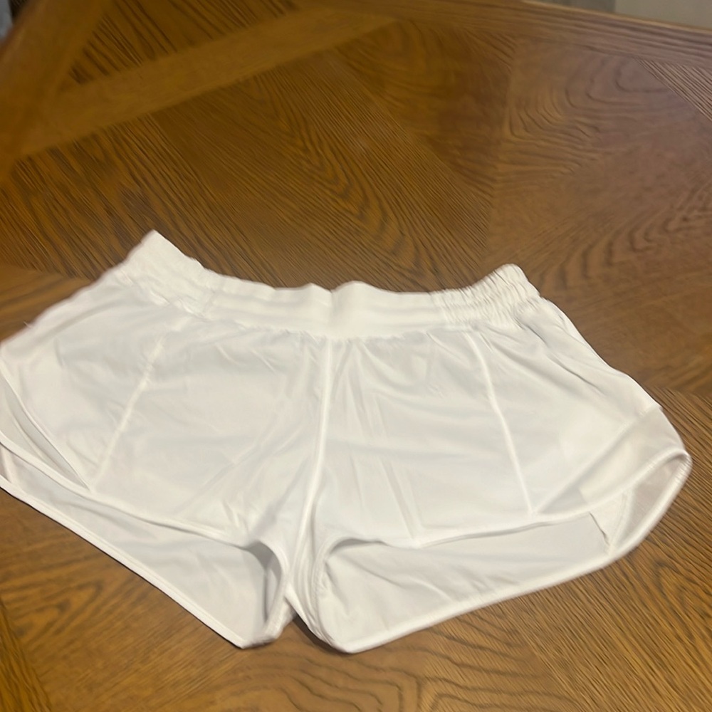 Lulu lemon white shorty shorts size 8
